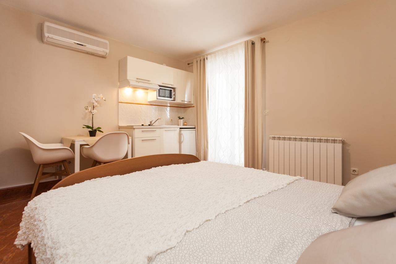 Apartments Alice Rovinj Exterior foto