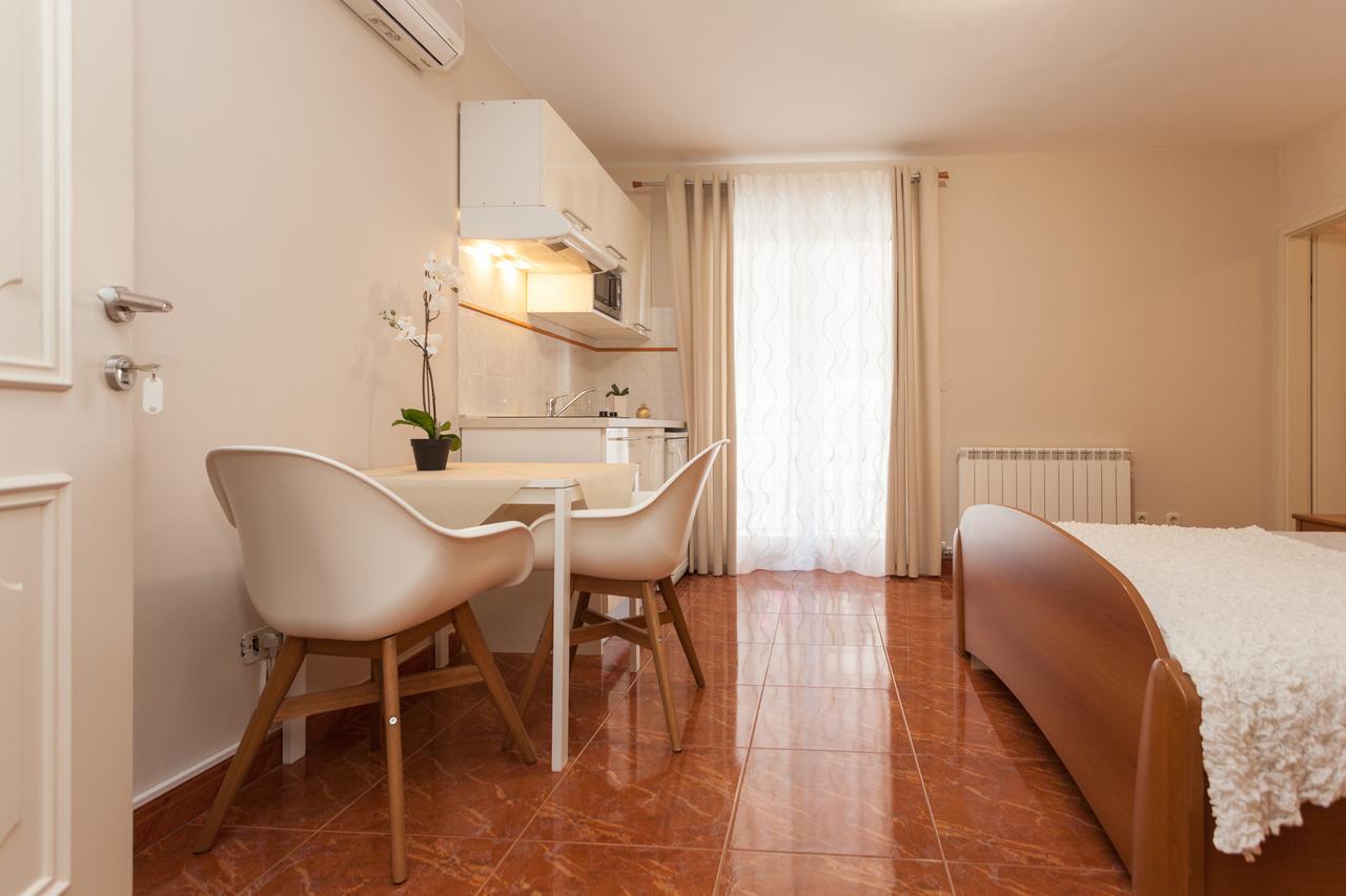 Apartments Alice Rovinj Exterior foto